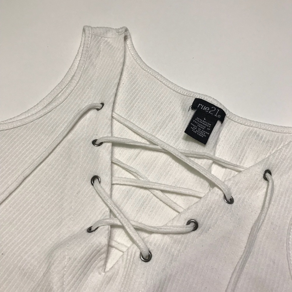 [Rue21] Lace-Up Crop Top - Picture 5 of 7
